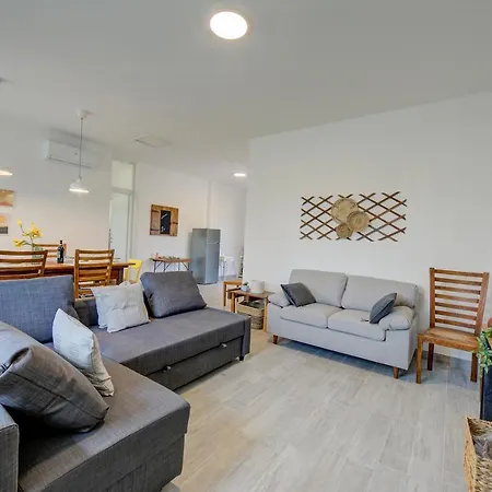 Apartment L'ago Di Garda And C'era Volta Un Pet Friendly Ac - Happy