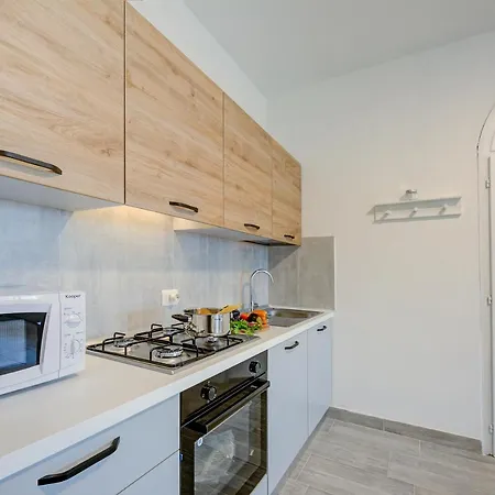 L'ago Di Garda And C'era Volta Un Pet Friendly Ac - Happy Castelnuovo del Garda